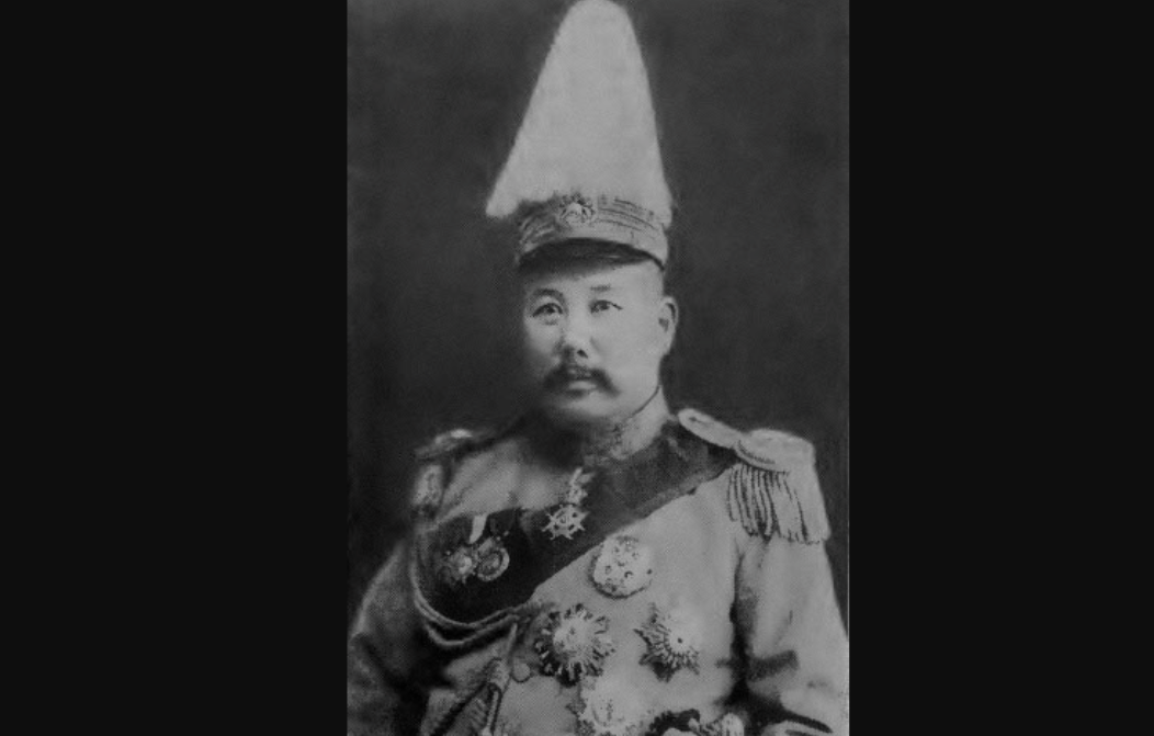 Jenderal Muslim di Pusaran Revolusi China: Jejak Ma Fuxiang dan Nasib Para Panglima Hui